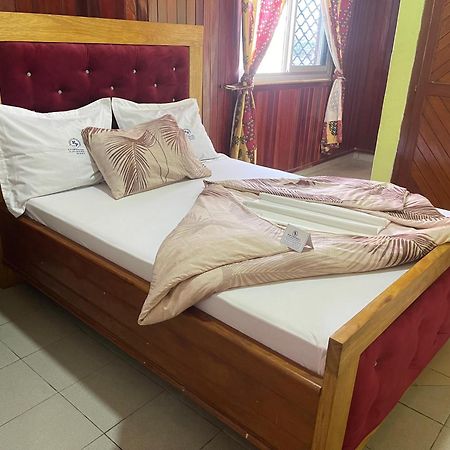 Hotel Le Printemps Дуала Экстерьер фото